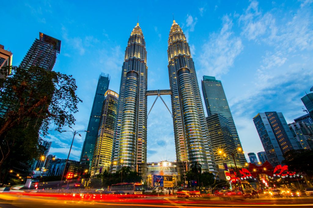 Singapore to Kuala Lumpur by Private Chauffeur: The Complete Cross-Border Transfer Guide