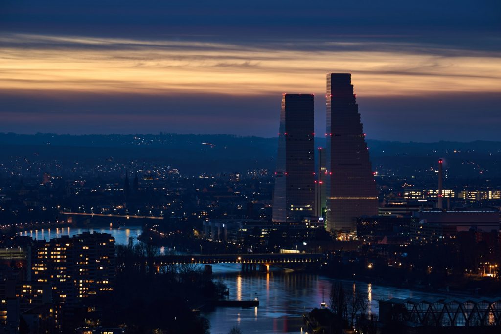 Premium Chauffeur Services in Switzerland: Zurich, Geneva & Basel — How to Book