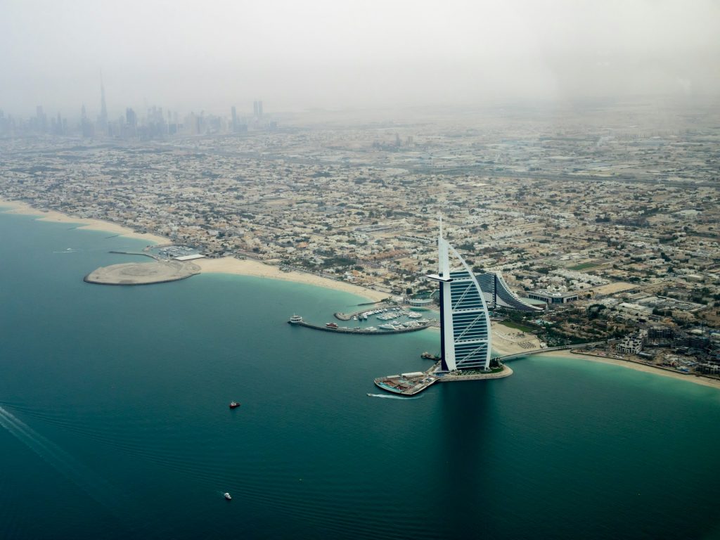 Premium Private Transportation Services in Dubai: Chauffeurs, Fleets & Booking Guide