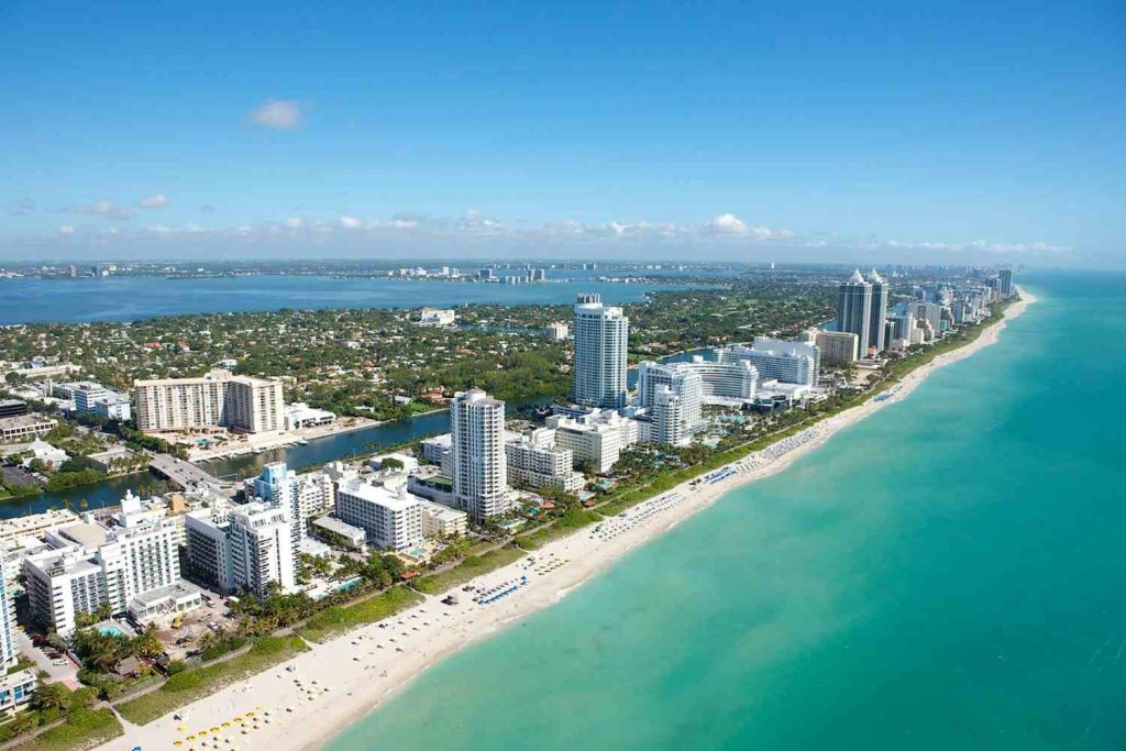 Art Basel Miami Beach 2026: The Complete Limo & Chauffeur Guide for Miami Art Week
